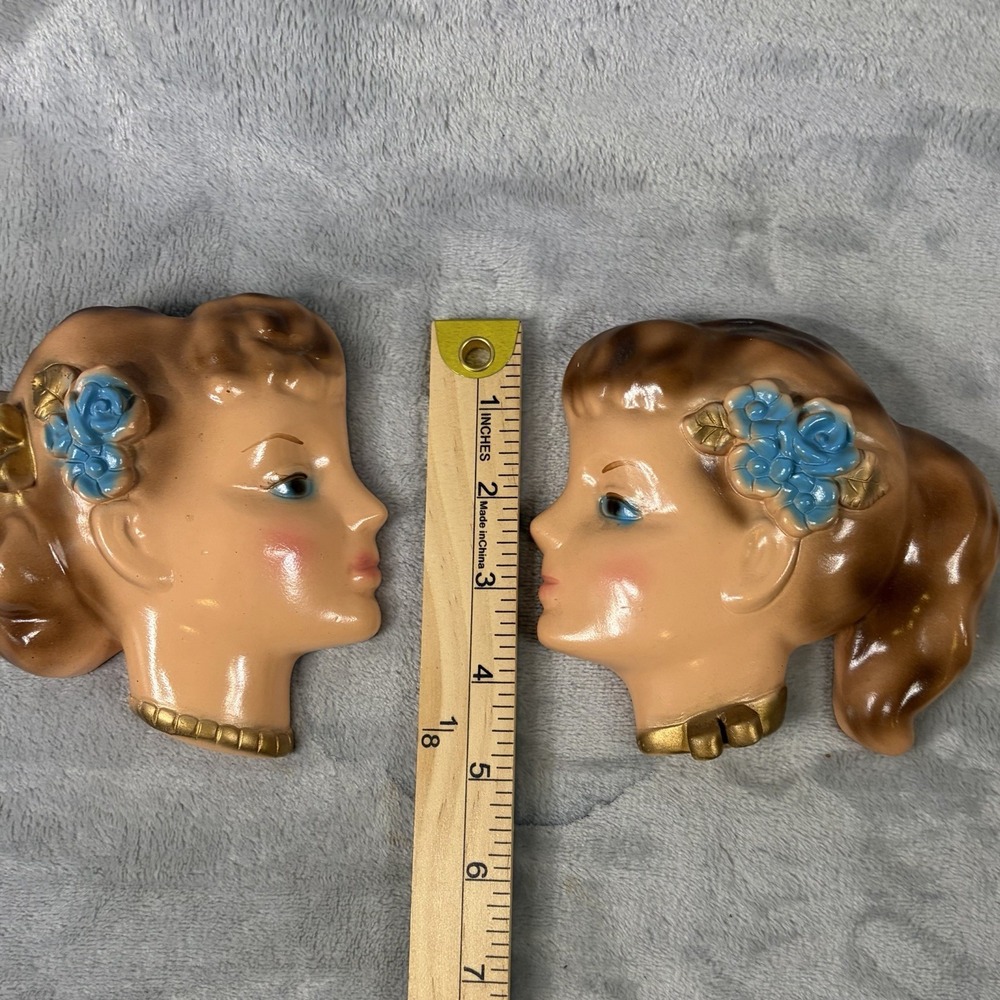 Vintage Wall Pocket Girl With Pony Tail Head Vase. Bow On Her Neck Blue Eyes - Picture 10 of 10